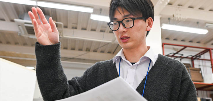 業務してる感じの写真