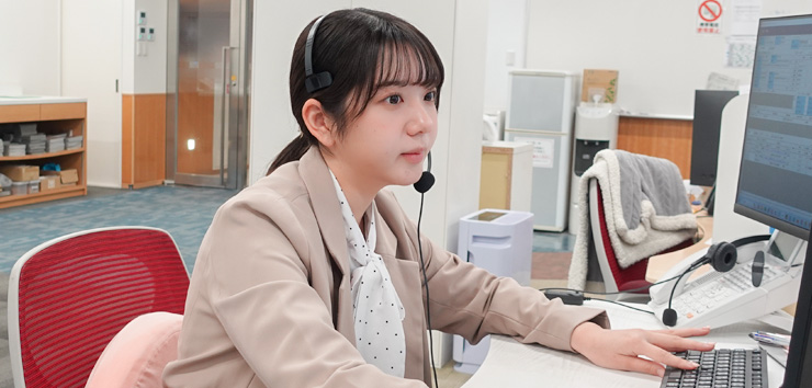 業務してる感じの写真