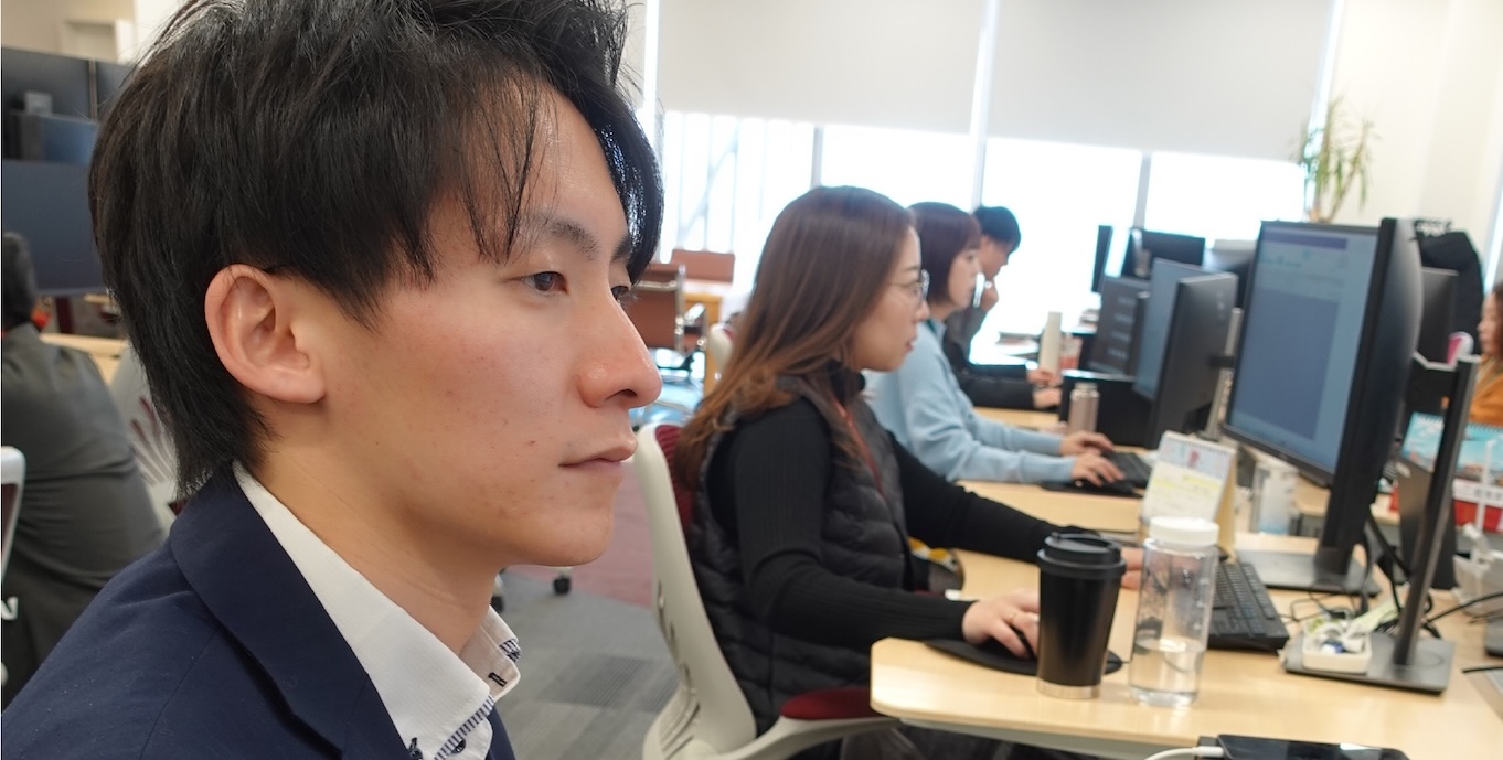 角 康平