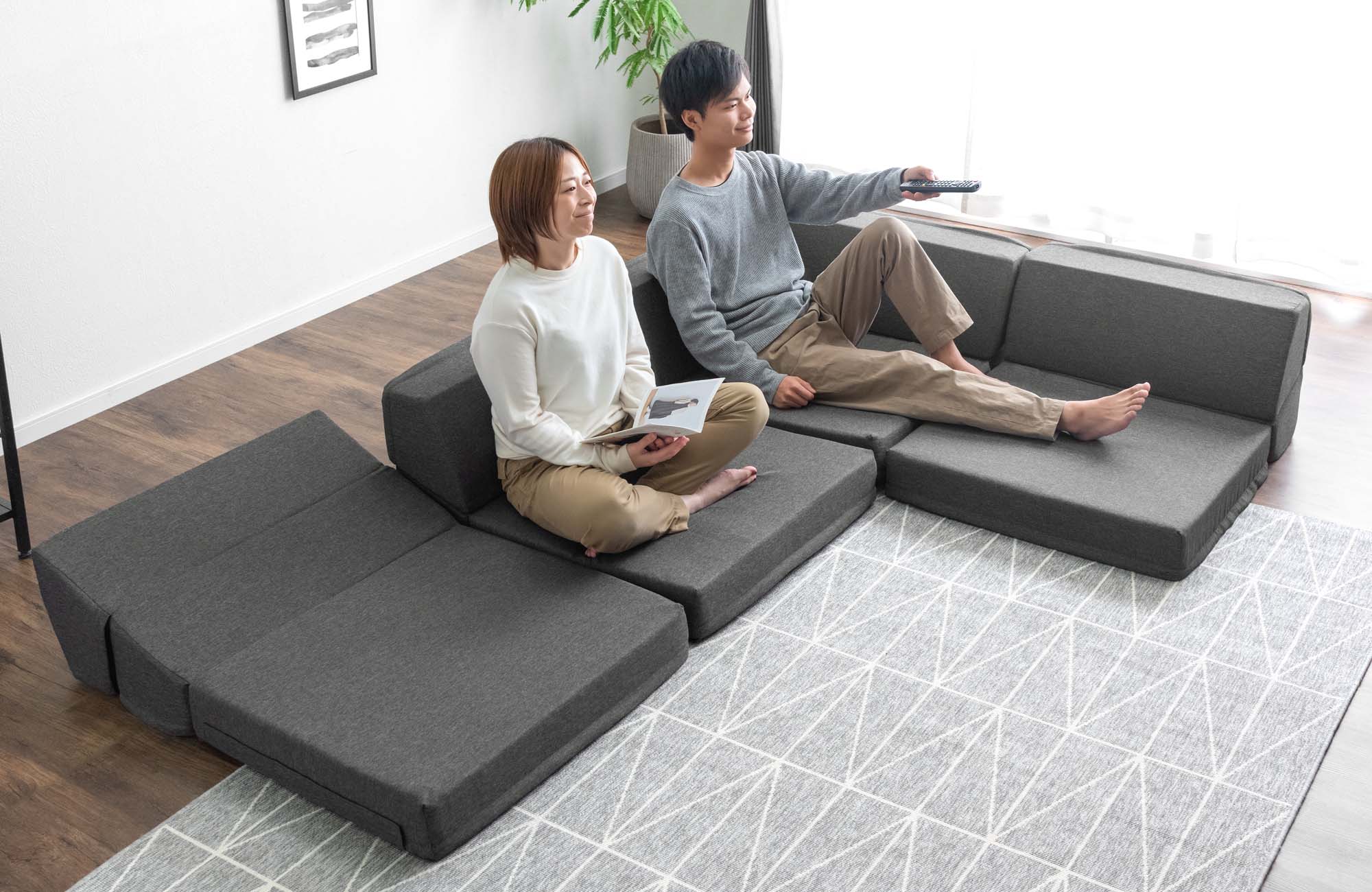□＜リリース＞人気ローソファがBIGになって新登場 | タンスのゲン 